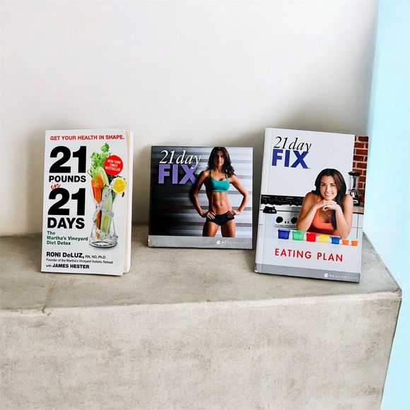 Other - Beach Body 21-Day FIX Eating Plan & 2-Disc Set 
& Martha’s Vineyard Diet Detox